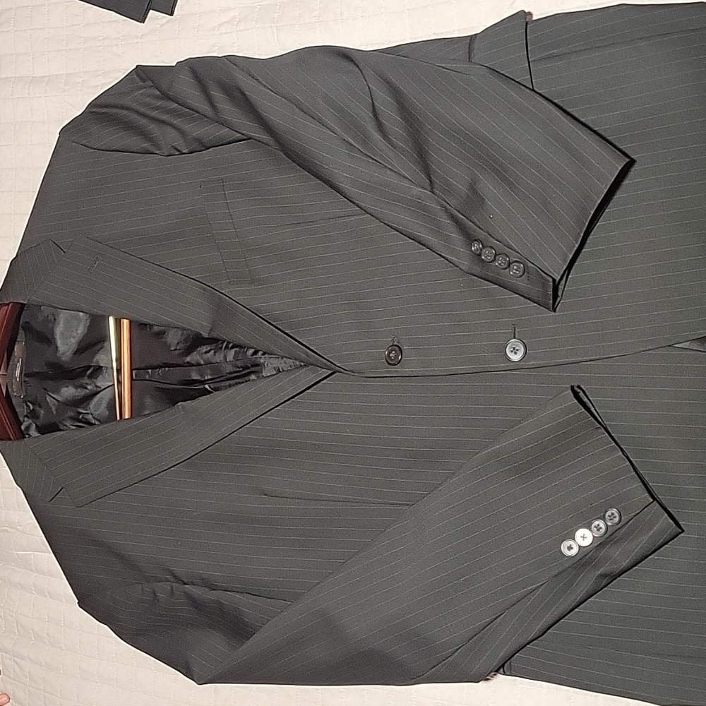 Joseph Abboud Charcoal Pinstripe Blazer/Pants        44L/W38